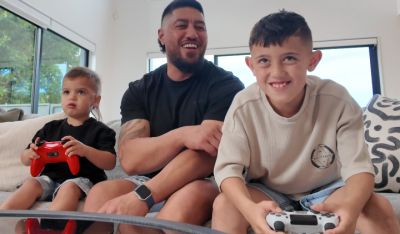 Passez au niveau supérieur : comment favoriser de saines habitudes de jeux vidéo chez votre enfant et éviter la dépendance